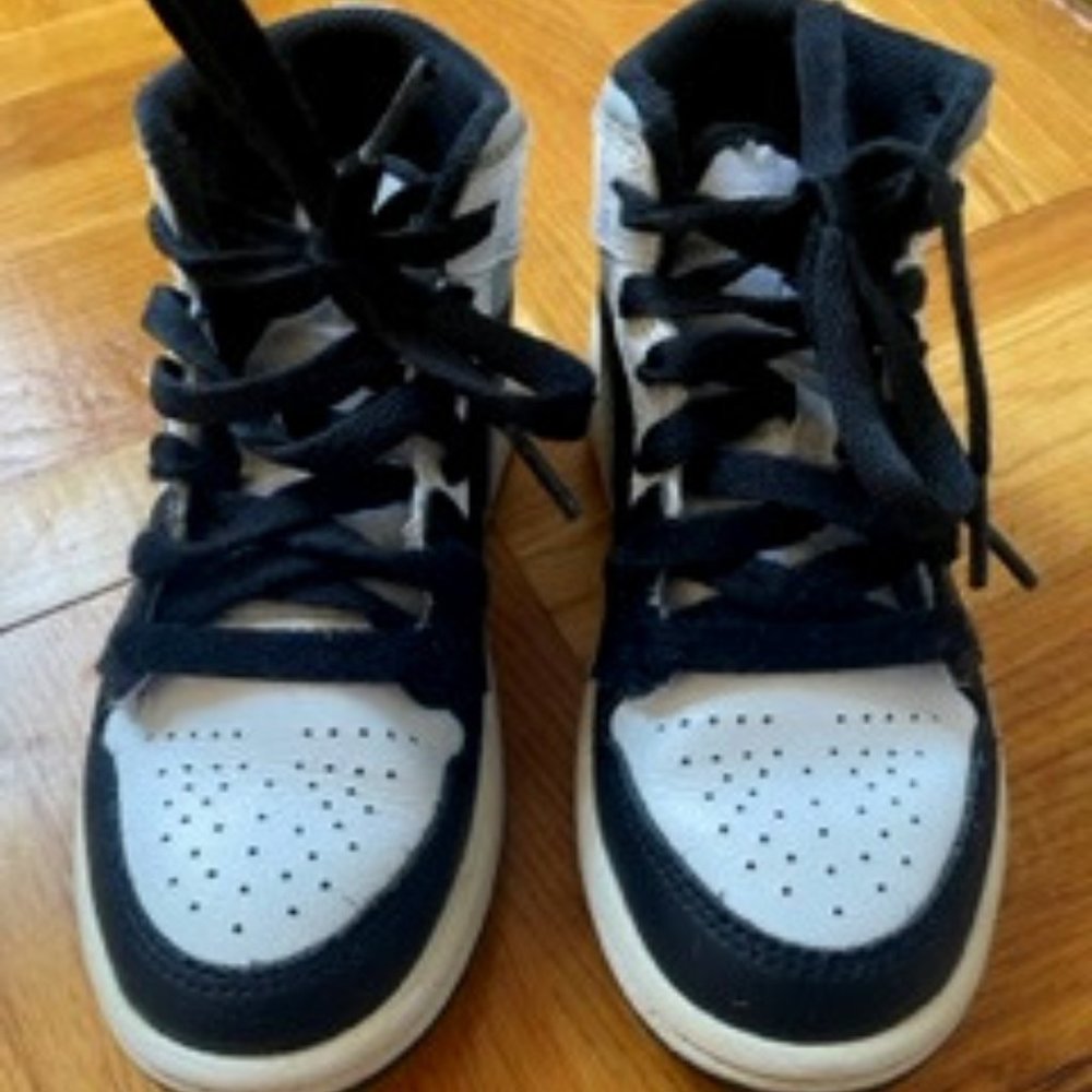 Nike Air Jordan 1